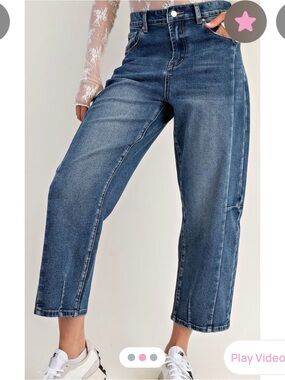 Eesome High Waist Slightly Barrel Leg Blue Denim Jeans